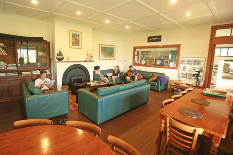 Sydney, Pittwater YHA - New Castle Holiday 3