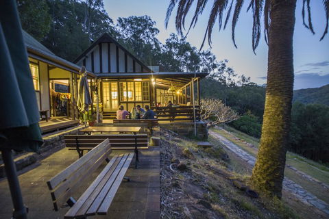 Sydney, Pittwater YHA - New Castle Holiday 0