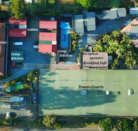 T's Resort  Motel - New Castle Holiday