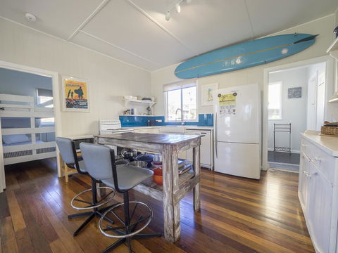 Tallowood Beachfront Cottage - New Castle Holiday 3