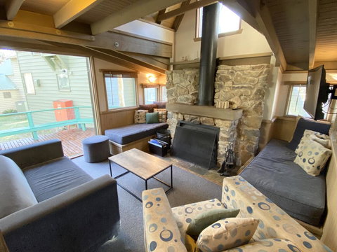 Tambo-DPA - New Castle Holiday 2