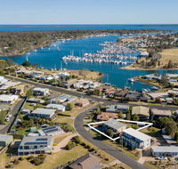 Tanjil - A stroll from the water in Paynesville - New Castle Holiday
