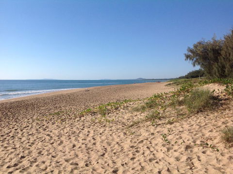 Tannum Sands Hotel / Motel - New Castle Holiday 2