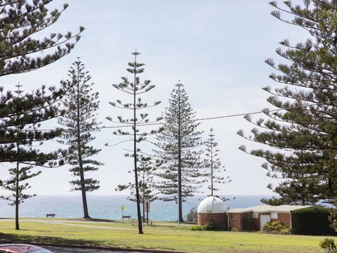 Taranaki Beach House - New Castle Holiday 1