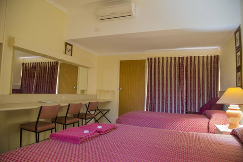 Tarra Motel - New Castle Holiday 3