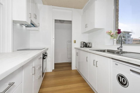 Tasman Towers - Unit 13 - New Castle Holiday 2