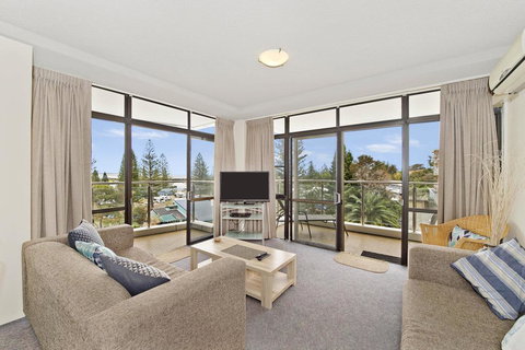 Tasman Towers 9, 3 Munster Street - New Castle Holiday 0