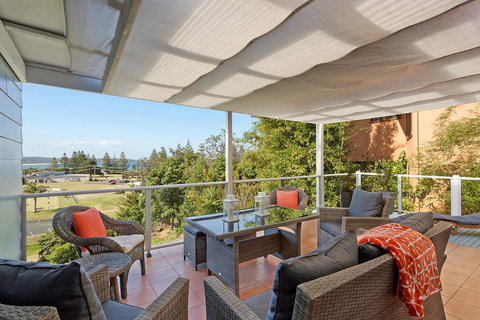 Tathra Beachbreak - New Castle Holiday 0