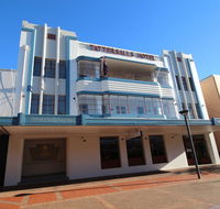 Tattersalls Hotel - New Castle Holiday
