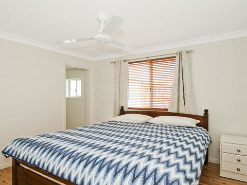 Tea Tree Cottage - Great Yard For Pets And Kids - New Castle Holiday 3