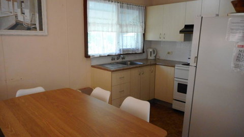 Tea Tree Lodge At Hat Head - New Castle Holiday 3