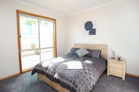 Tee Off Milura - New Castle Holiday 3