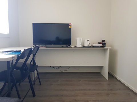 Tempe Street - New Castle Holiday 3