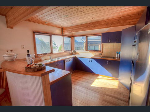 Tetleys - New Castle Holiday 3