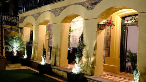 The 'Cloisters' Apartment At Albert Hall - New Castle Holiday 1