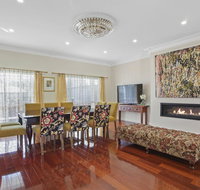 The Art House - New Castle Holiday