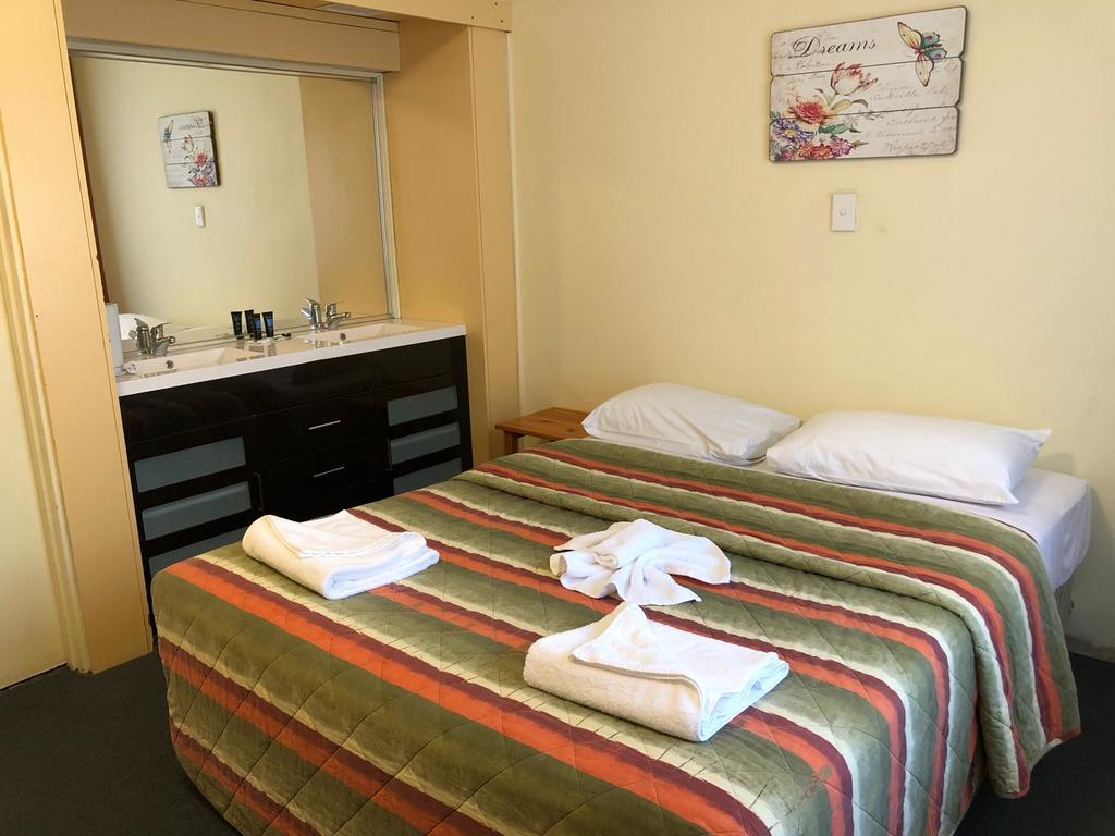 Jerrong NSW New Castle Holiday