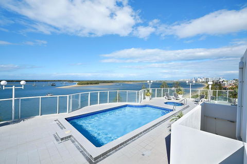 The Atrium Resort - New Castle Holiday 2
