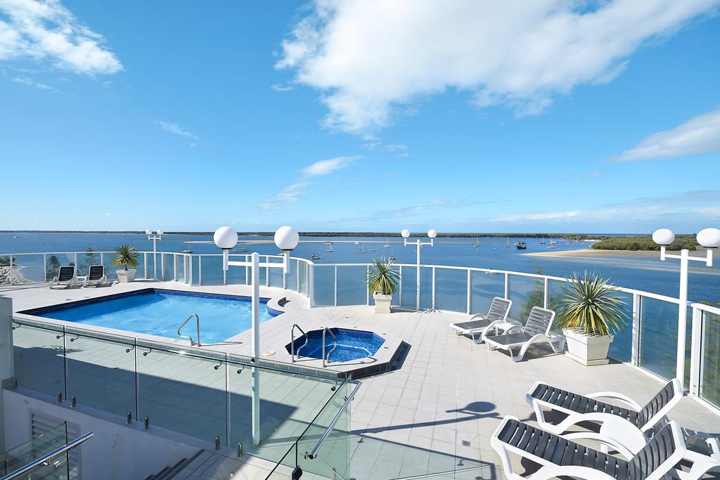 Biggera Waters QLD New Castle Holiday
