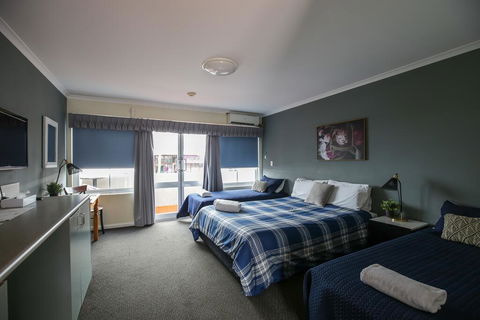 The Bayview Hotel - New Castle Holiday 0