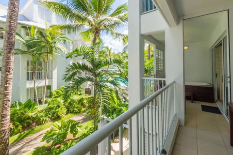 The Beach Club  -  Luxury Private Apartments - New Castle Holiday 2