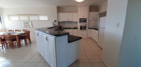 The Beach House - Port Bouvard - New Castle Holiday 1