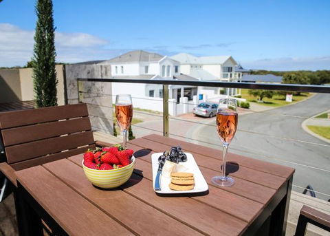 The Beach House At Bayside - New Castle Holiday 0