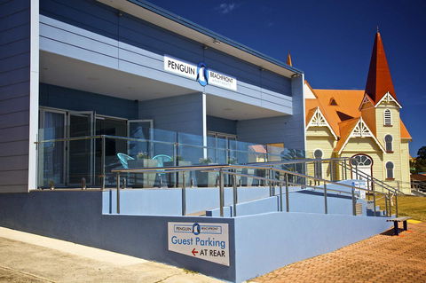 Penguin Beachfront Apartments - New Castle Holiday 1