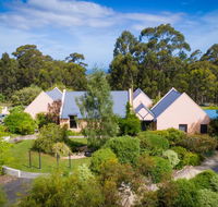 Parnella Accommodation - New Castle Holiday