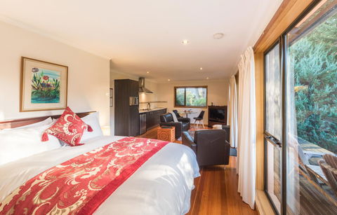 Parnella Kettering - New Castle Holiday 3