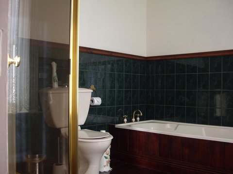 Lucinda B&B - New Castle Holiday 13