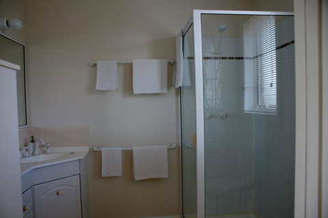 Shearwater Cottages - New Castle Holiday 9