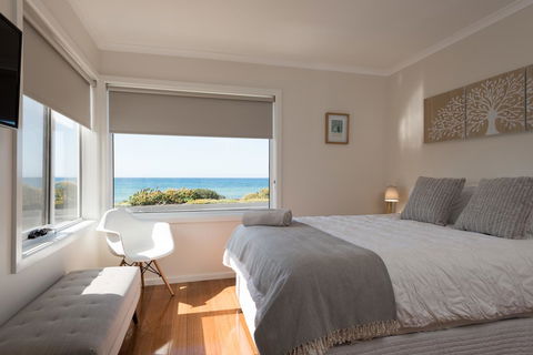 Penguin Beach House - New Castle Holiday 0