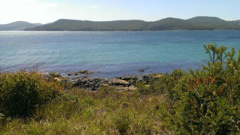 Larus Waterfront Cottage - New Castle Holiday 14