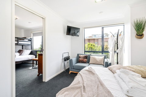 Madsen Retreat - New Castle Holiday 16