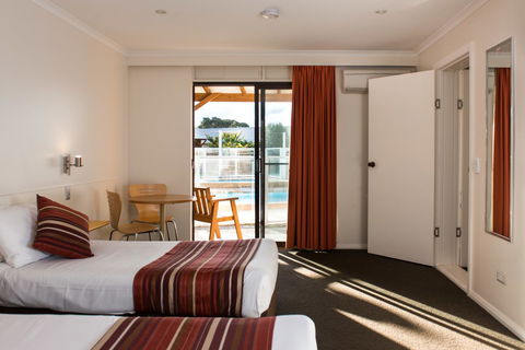 Beachfront Bicheno - New Castle Holiday 29
