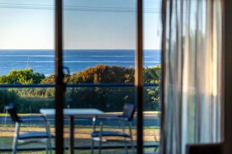 Beachfront Bicheno - New Castle Holiday 21
