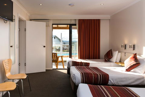 Beachfront Bicheno - New Castle Holiday 30