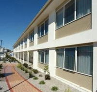 Edgewater Hotel - New Castle Holiday