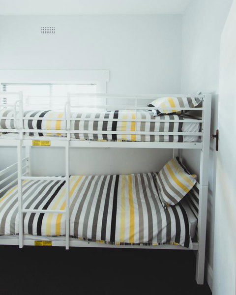 Park Street Accommodation - New Castle Holiday 13