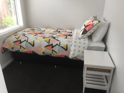 Park Street Accommodation - New Castle Holiday 14