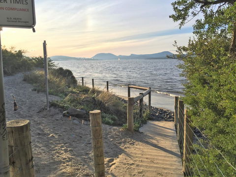 Sunrise On The Bay - New Castle Holiday 22