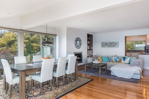 Sunrise On The Bay - New Castle Holiday 1