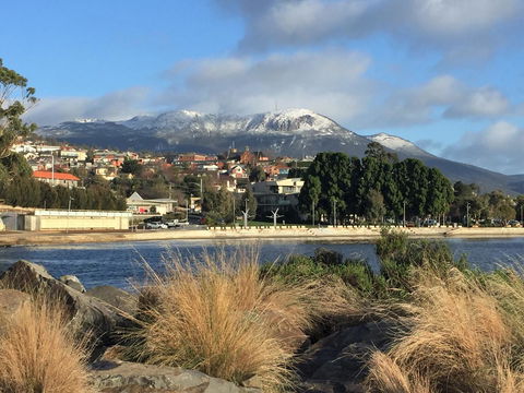 Sunrise On The Bay - New Castle Holiday 20