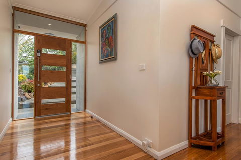 Sunrise On The Bay - New Castle Holiday 17