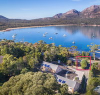 Freycinet Timber Cottage 1 - New Castle Holiday