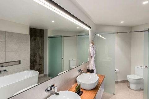 Peppers Silo - New Castle Holiday 12