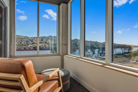 Peppers Silo - New Castle Holiday 26