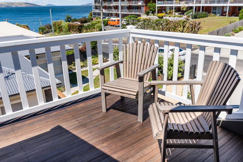 Litora Accommodation - New Castle Holiday 19