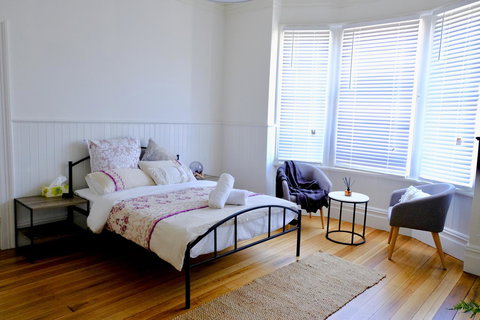 White House - New Castle Holiday 14